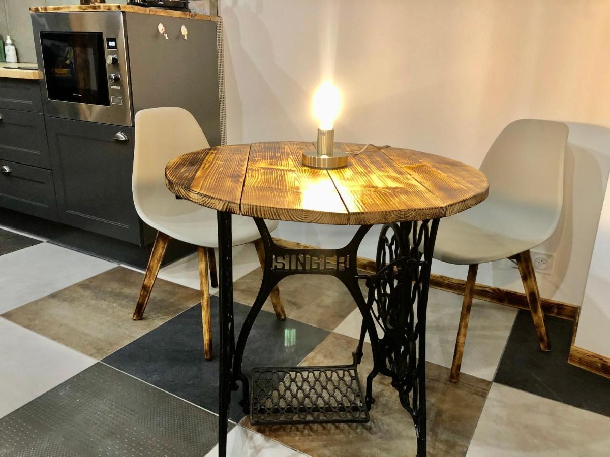 Studio Cocooning Spa, Lit Xxl, Cour Exterieure Le Puy-en-Velay 外观 照片
